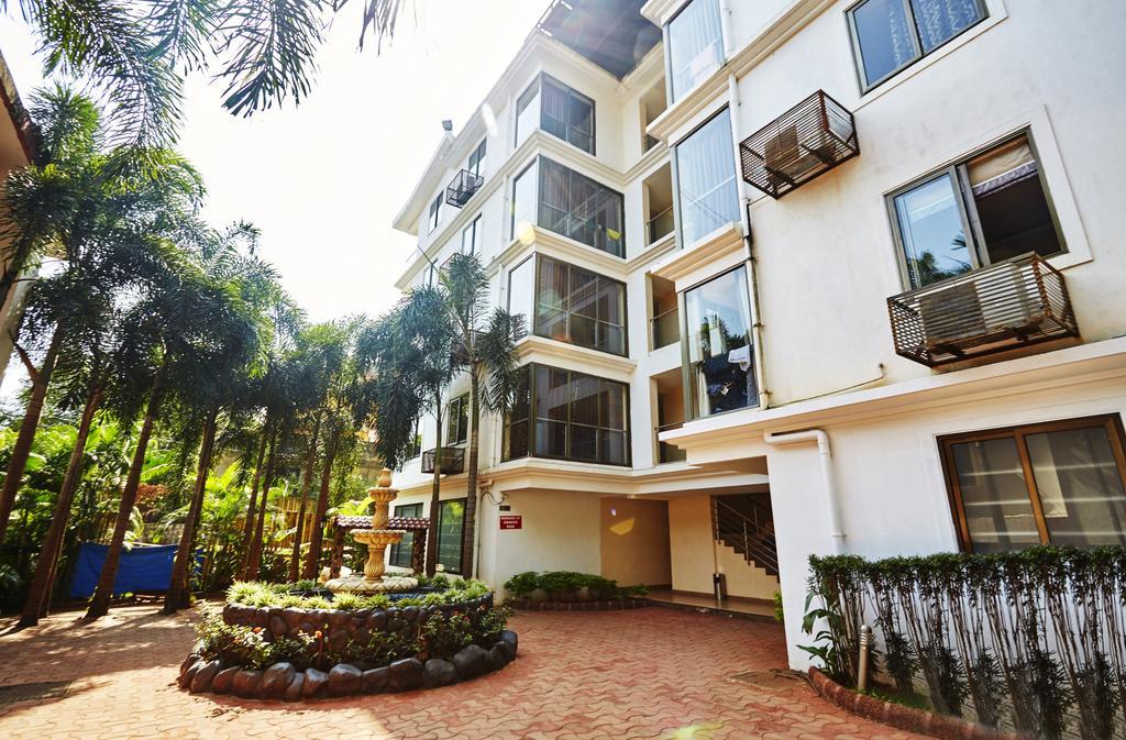 Sunkissed Plaza Hotel Калангуте Екстериор снимка