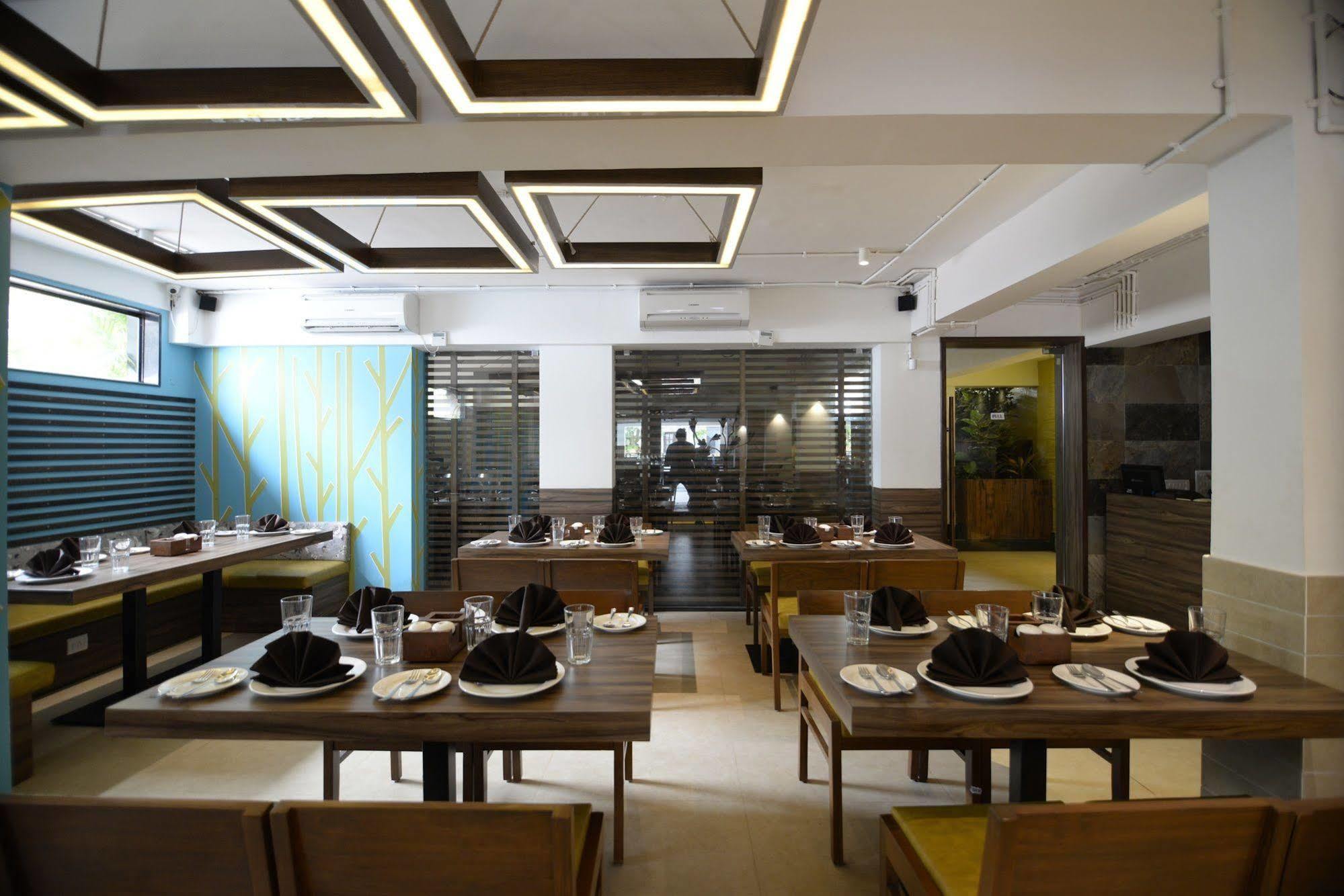 Sunkissed Plaza Hotel Калангуте Екстериор снимка